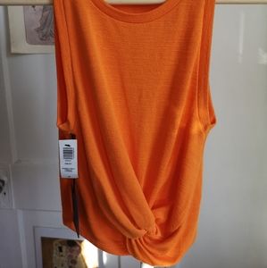 Camisole orange aritzia